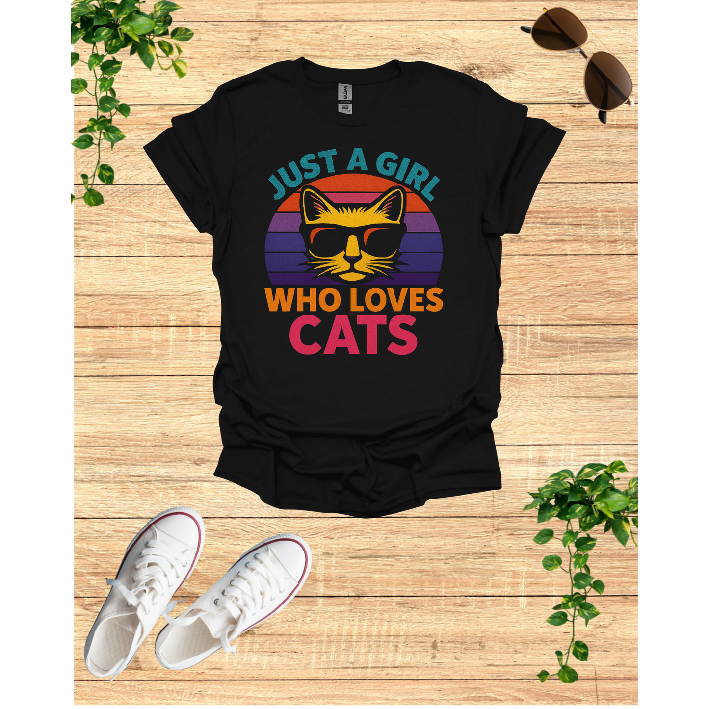 Just a Girl Who Loves Cats T-Shirt
