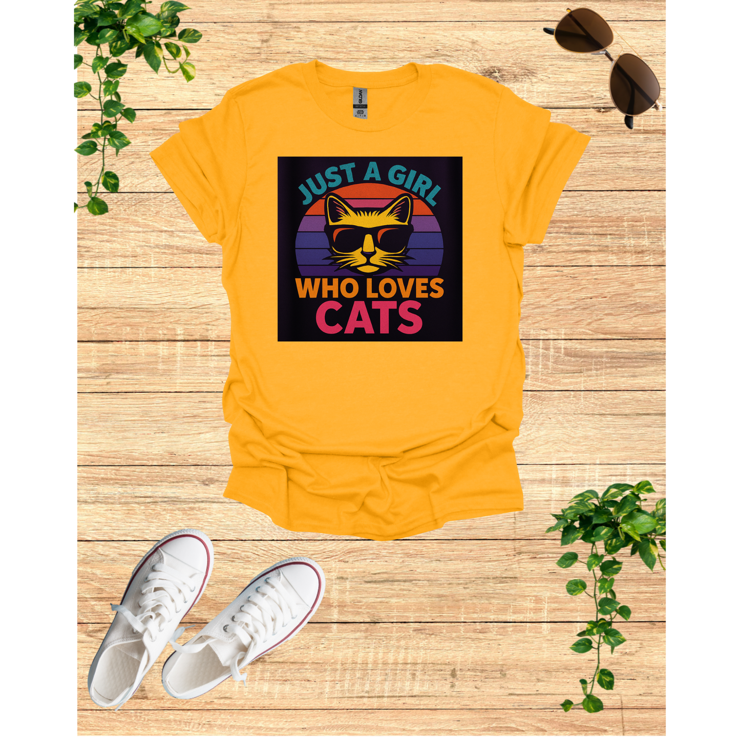Just a Girl Who Loves Cats T-Shirt