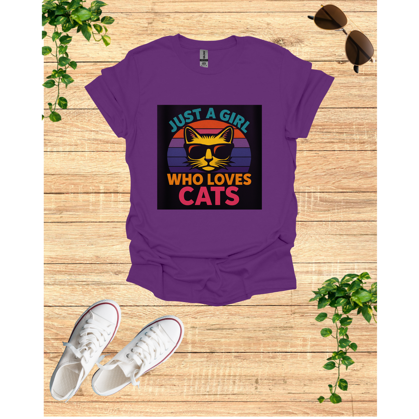Just a Girl Who Loves Cats T-Shirt