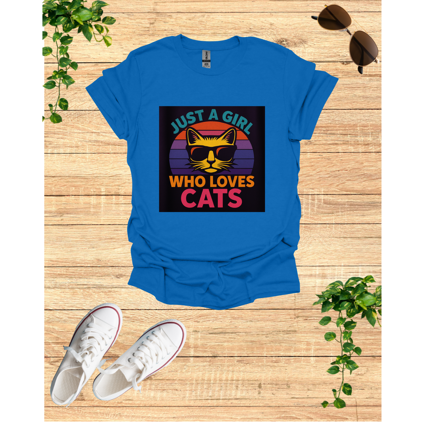 Just a Girl Who Loves Cats T-Shirt