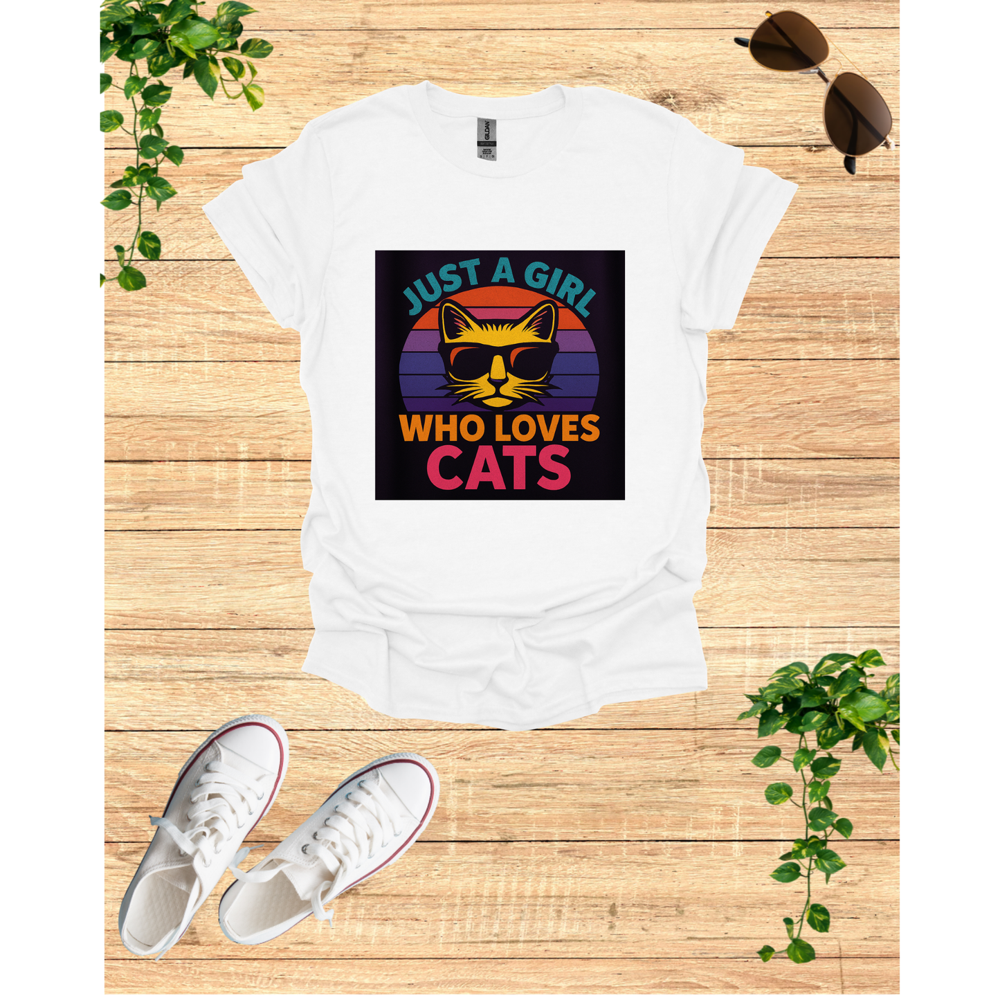 Just a Girl Who Loves Cats T-Shirt